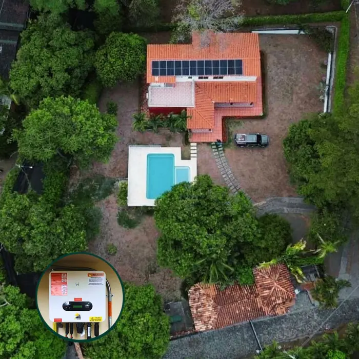 Instalación solar de Más Light Solar vista desde el aire